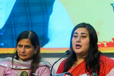 Bansuri Swaraj, Kamaljeet Sehrawat PC